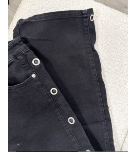 Pantalón Tachas